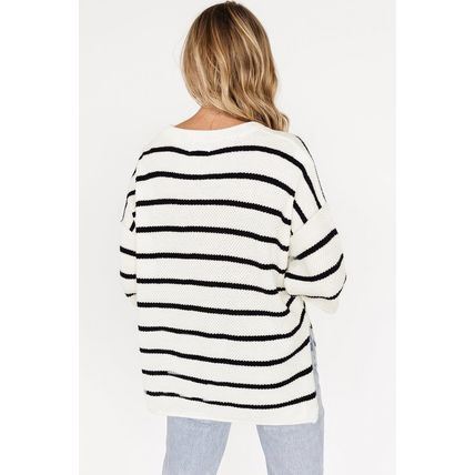 White Stripe Henley Buttoned Placket Drop Shoulder Bracelet Sleeve Knit Sweater