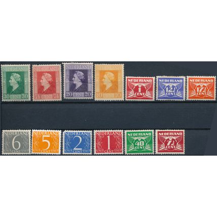58 Stamp Selection - Netherlands - Mint & Unused Hinged