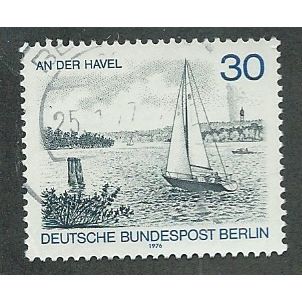 BERLIN - 1976 30pf 'BERLIN VIEWS -AN DER HAVEL ' FINE USED (EBID42-353)