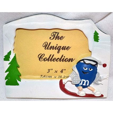 Scott's 2005 M&M's Brand Photo Picture Frame Gift #7846 Winter Holiday Ski Scene