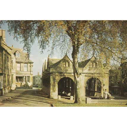 Chipping Campden Market Hall Gloucestershire England Postcard unused VGC