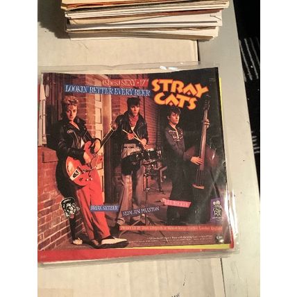 Stray Cats..She’s Sexy,+ 17./Lookin Better Then Ever.Emi...Pic Sleeve .45 RPM