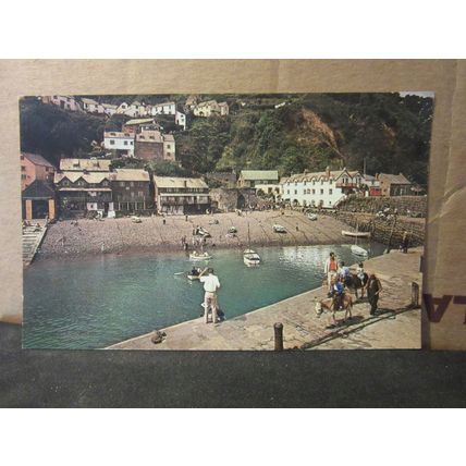 THE HARBOUR, CLOVELLY, DEVON unused vintage postcard by Plastichrome =