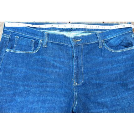 Women's Old Navy Size 16 The Sweetheart Mid Rise Jeans Medium Wash Flared Legs