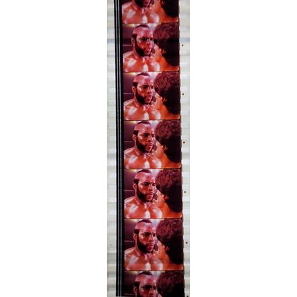 Pk GEB - B - MIX - b 038L. 1 STRIP OF 5 - 35MM FILM CELLS. ( R ? )