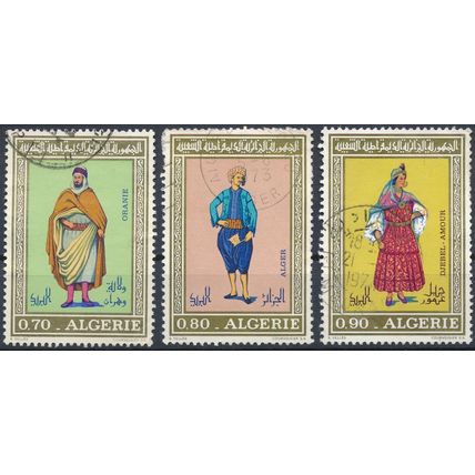 Regional Costumes - Algeria 1971 - F H - MiNr 575/7