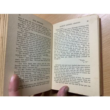 c1920s AMY LE FEUVRE "HER KINGDOM" FICTION ANTIQUE HARDBACK BOOK (P4)
