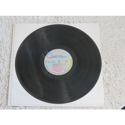 ROBERT PLANT, THE PRINCIPLE OF MOMENTS VINYL LP.