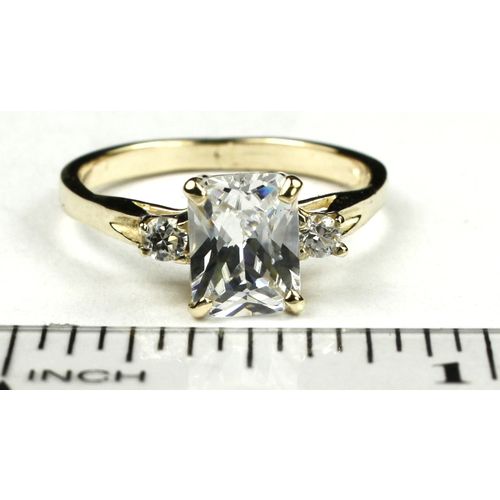 Cubic Zirconia (CZ), 10KY Gold Ring, R171