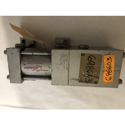 NEW MILWAUKEE C16790 LHBD42 HYDRAULIC CYLINDER,BORE 3.25,STROKE 2.00,1450 PSI,AR