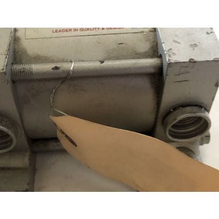 NEW MILWAUKEE C16790 LHBD42 HYDRAULIC CYLINDER,BORE 3.25,STROKE 2.00,1450 PSI,AR