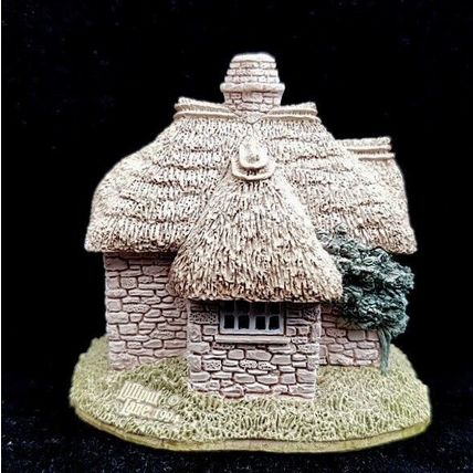 Lilliput Lane Sweet Pea Cot Thatched Cottage Collectable Vintage Ornament