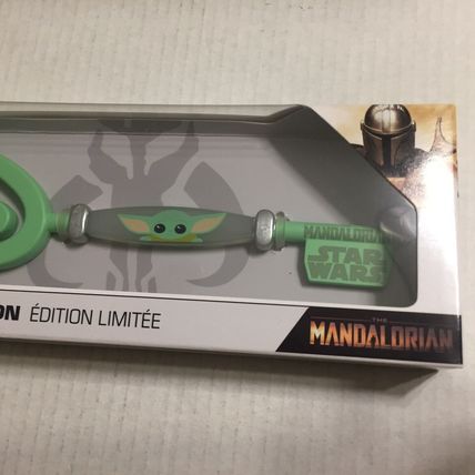 New Star Wars: The Mandalorian The Child Collectible 6'' Key