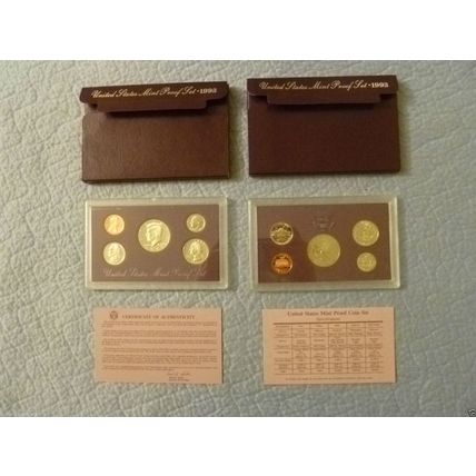 LOT OF 2 1993 UNITED STATES SF MINT SET PROOF SET with CASES & COA