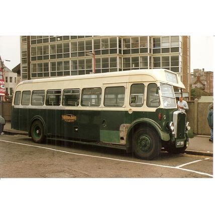 Colour Photograph of Maidstone & District Motor Services Ltd. - LKT 991