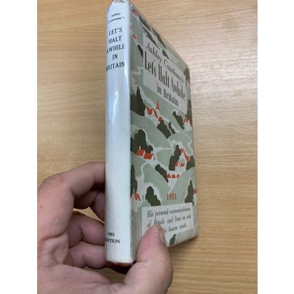 1951 "LET'S HALT AWHILE IN BRITAIN" HOTELS & INNS UK ILLUSTRATED HB BOOK (P3)