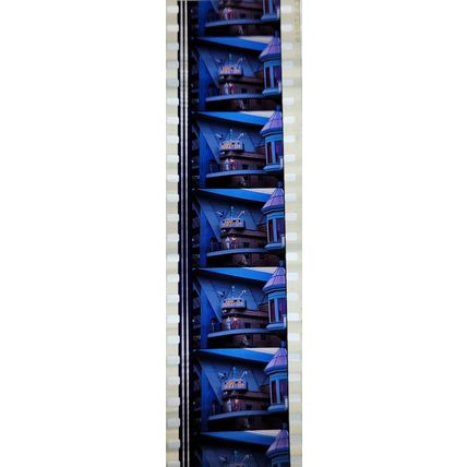 Pk DAU - C - MIX - A 009i . - 1 STRIP OF 5 - 35MM FILM CELLS. ( BTTF2 )