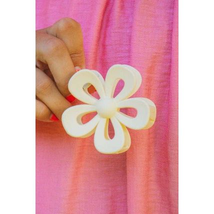 Beautifully Flower Shape Resin Hair Clip