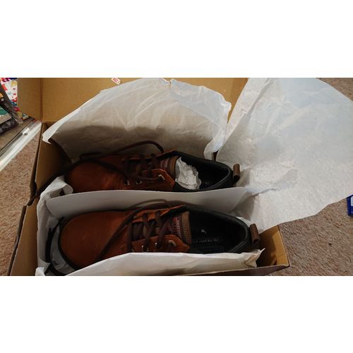 FLASH SALE! SKECHERS Mens 9 brown shoes Nubuck Leather Fit Waterproof BERTAN