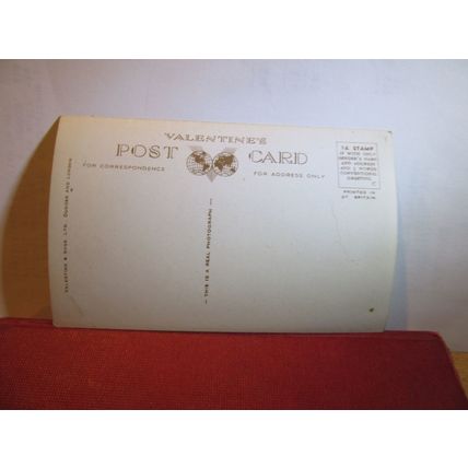 DRUMMOND ARMS HOTEL, CRIEFF, PERTHSHIRE unused postcard by Valentine RP =