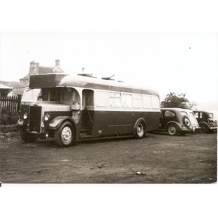 Black & White Photograph of former Yorkshire Traction Co. Ltd. - HE 5808