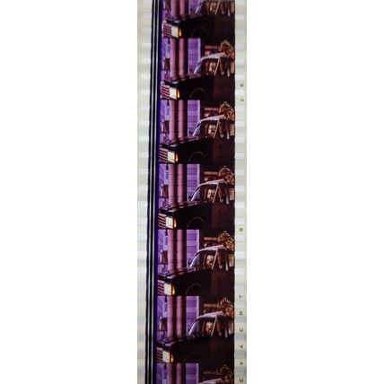Pk DAU - A - MIX - D 0100v . 1 STRIP OF 5 - 35MM FILM CELLS. ( )