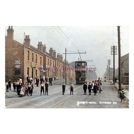 ptc3223 - Yorks. - Children & Tram outside Queens Hotel in Outwood - print 6x4