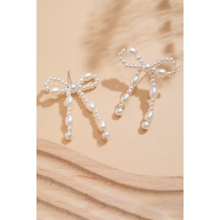 White Pearl Beaded Bowknot Studded Earrings