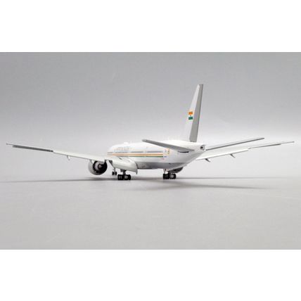 B777 INDIAN GOVERNMENT FLAPS DOWN REG: VT-ALW W/ANTENNA - JC WINGS LH4179A 1/400