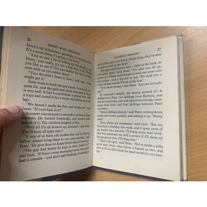 1962 ENID BLYTON "SECRET SEVEN FIREWORKS" ILLUSTRATED FICTION HARDBACK BOOK (P3)