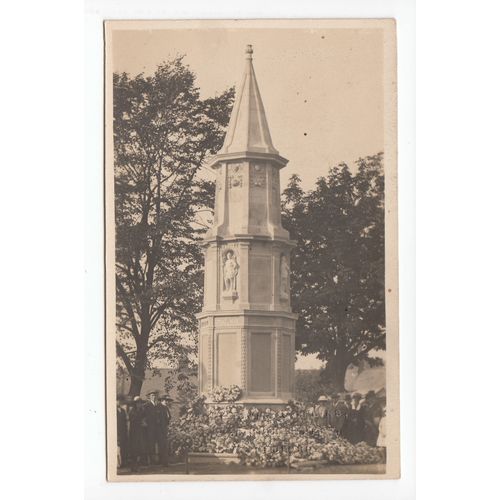 The War Memorial Rushden Postcard Northamptonshire