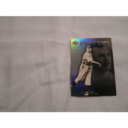 Cy Young 2001 Upper Deck Hall of Famers GALLERY NO.G9