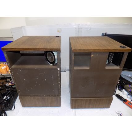 Vintage Pair of Bose 501 Speakers One Has Tweeter Issue