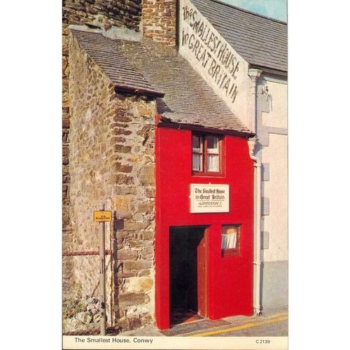 Vintage E.T.W. Dennis & Sons Ltd Postcard - Smallest House, Conway, N. Wales