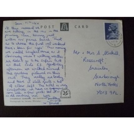 GB Stourhead Gardens Pantheon Wiltshire 1976 used colour postcard social history