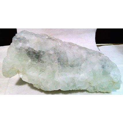 Green Fluorite Gemstone Specimen Carving Cabbing Rough