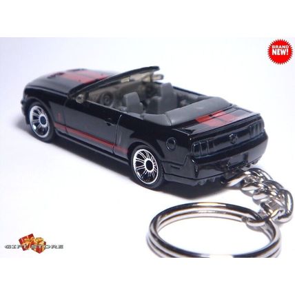 RARE KEYCHAIN BLACK SHELBY MUSTANG GT500 CONVERTIBLE GREAT GIFT NOVELTY