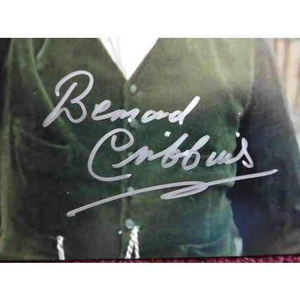 RAILWAY CHILDREN, The: original signed photograph ***B.CRIBBINS & S.THOMPSETT***