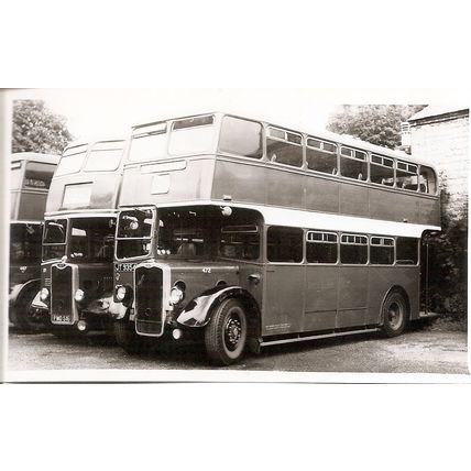Black & White Photo of Thames Valley Traction Co. Ltd. - JT 9354 ex Hants & Dst