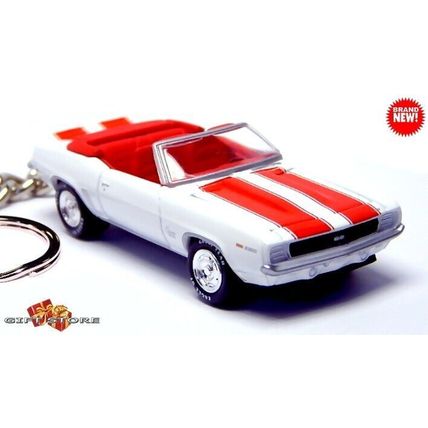 KEYCHAIN 67~68 WHITE CHEVY CAMARO SS CONVERTIBLE ❤️GREAT GIFT❤️
