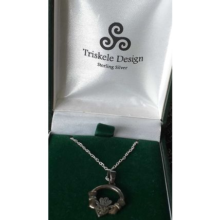 Vintage 1990-s Irish Celtic Claddagh 925 Sterling Silver Necklace in Box.