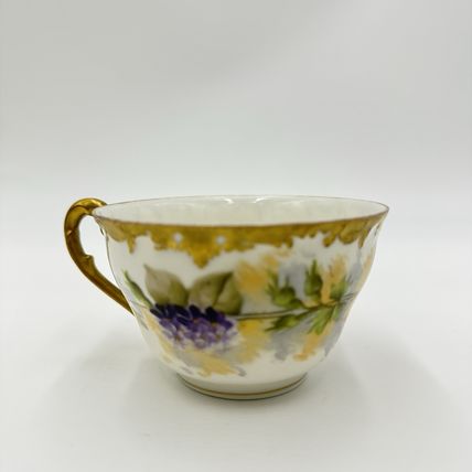 Antique T&V Limoges France Roses Gold Gilt Hand Painted Edwardian Age Tea Cup