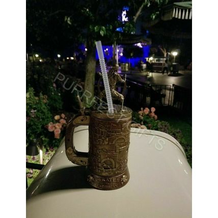 DISNEY DISNEYLAND PIRATES OF THE CARIBBEAN STEIN MUG ALE CUP W/ LID & STRAW~NEW~