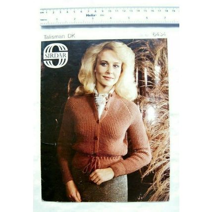 Vintage: Sirdar 6434 jacket, DK, 32-40 inch, 81-102 cm