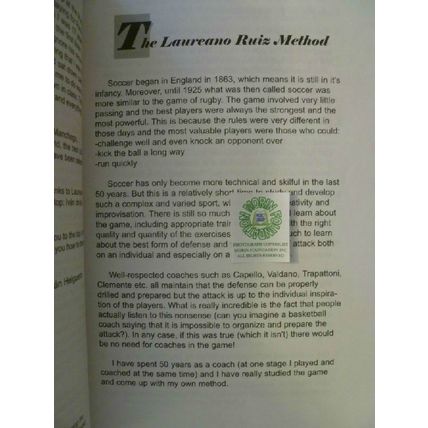 THE SPANISH SOCCER COACHING BIBLE HIGH SCHOOL & COLLEGE by L RUIZ English lang