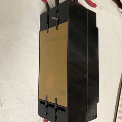 CNC DZ20Y-225 CIRCUIT BREAKER, 160 A, 3-POLE, 400 VAC,CY