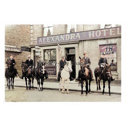 ptc2287 - Yorks. - Horse & Riders at the Alexandra Hotel, Withernsea - print 6x4