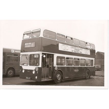 Black & White Photograph of Maidstone & District Motor Services Ltd. - 558 LKP