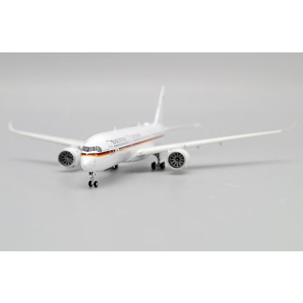 JC WINGS JCLH4246A 1/400 GERMAN AIR FORCE A350 REG: 10+01 FLAP DOWN W/ANTENNA