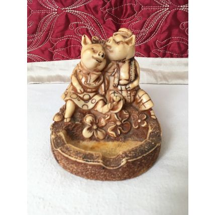 Vintage Courting Couple Pigs Heavy Resin Ashtray Collectable